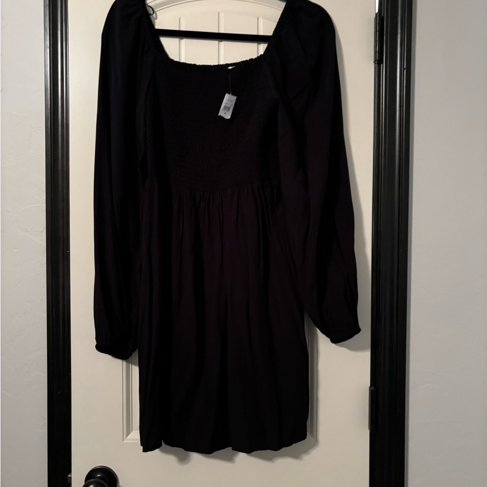 Gap Smocked Bodice Black Mini Dress NWT Size Medium